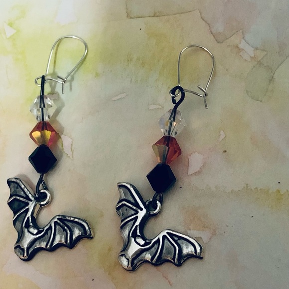 Czech crystal bat leverback  earrings - Picture 1 of 10